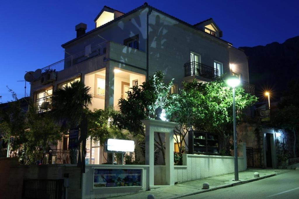 Apartments By The Sea Makarska - 15200 外观 照片